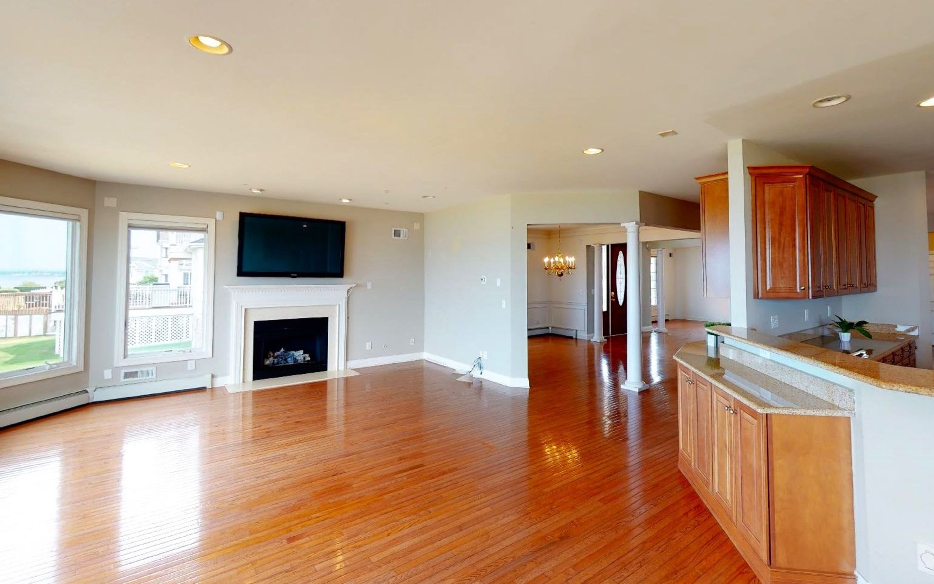 23 LIGHTHOUSE DR