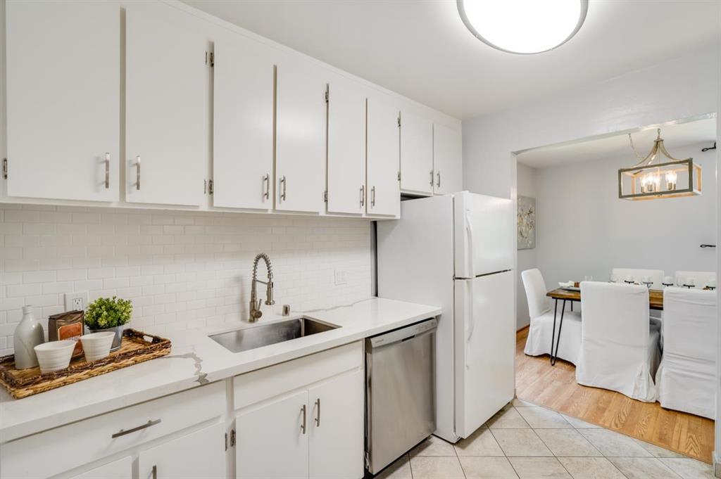 505 Cypress Point Dr, #250