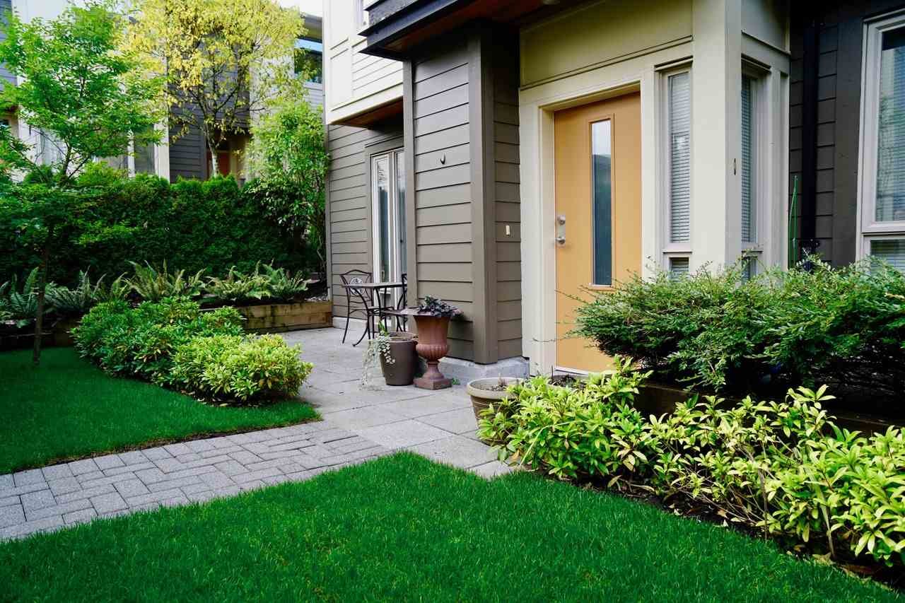 90-9229 University Cres