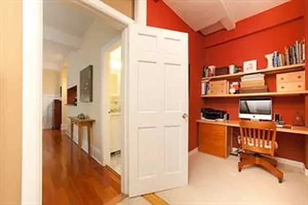 23 E 10th St, Unit 422