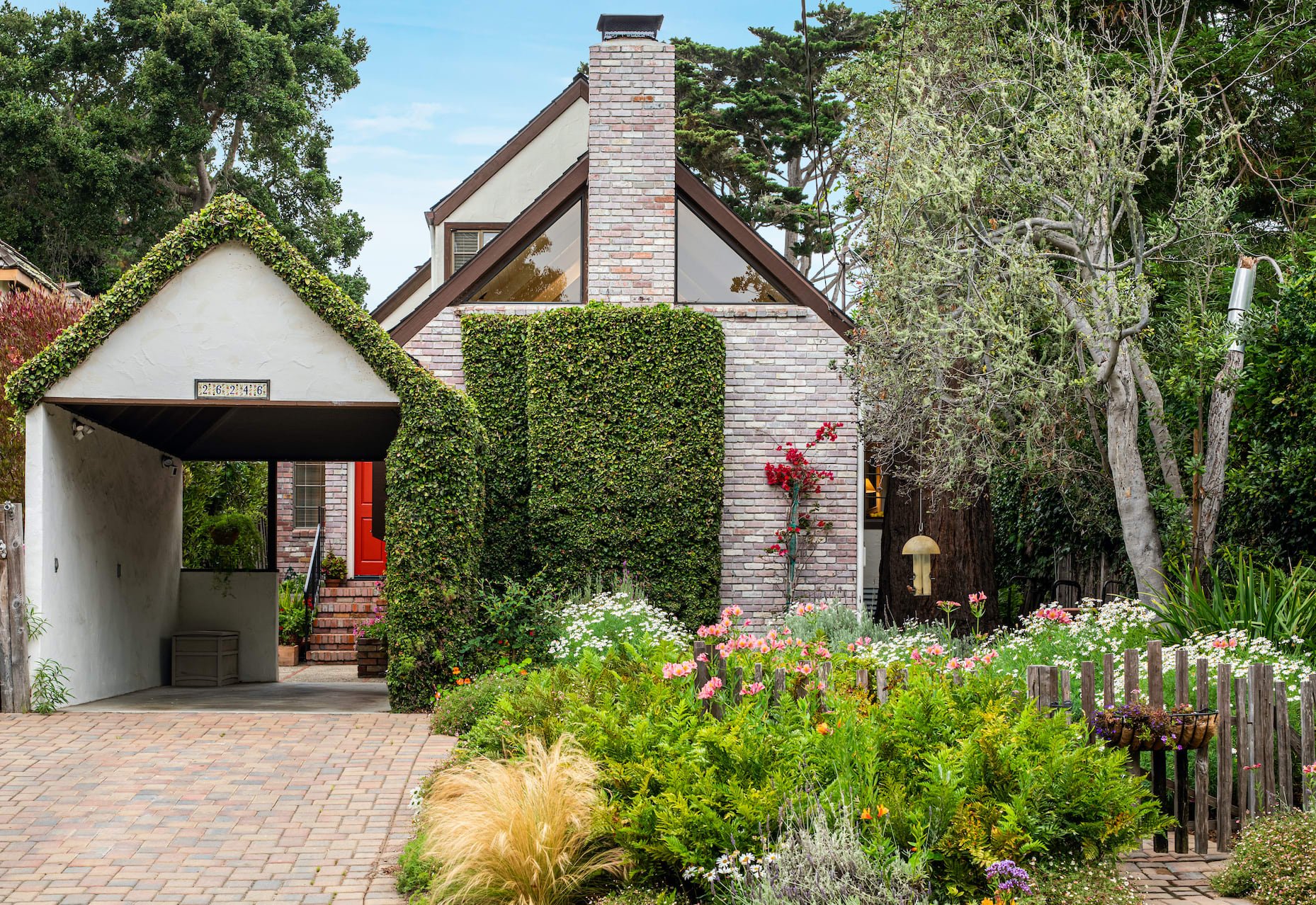 Charming Carmel Cottage - 26246 Carmelo