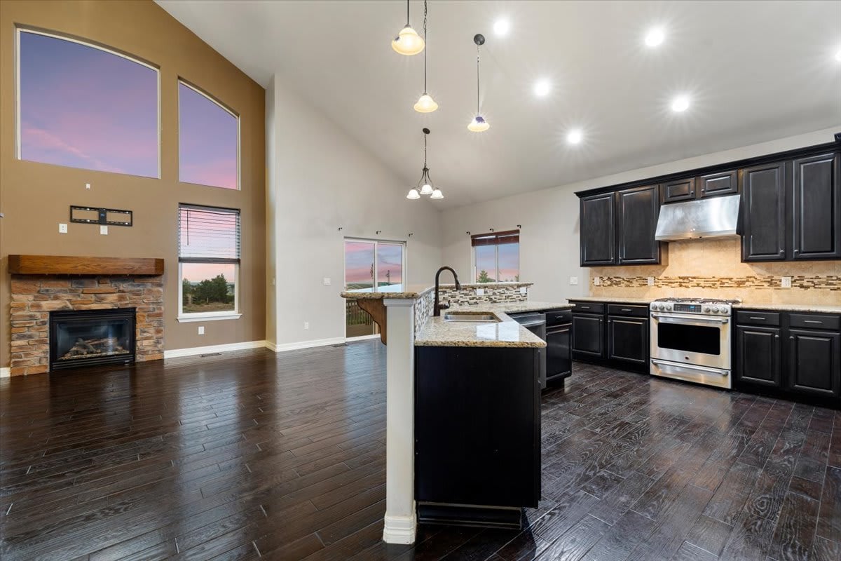 12711 Handles Peak Way