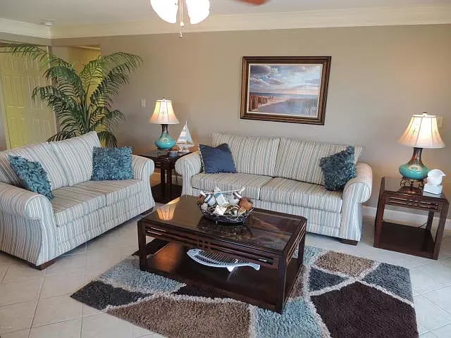 6201 Thomas Drive Unit 310