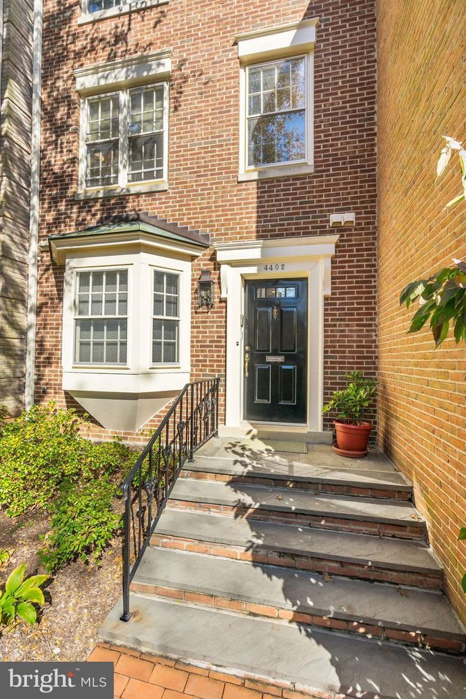 4402 Westover Place Northwest