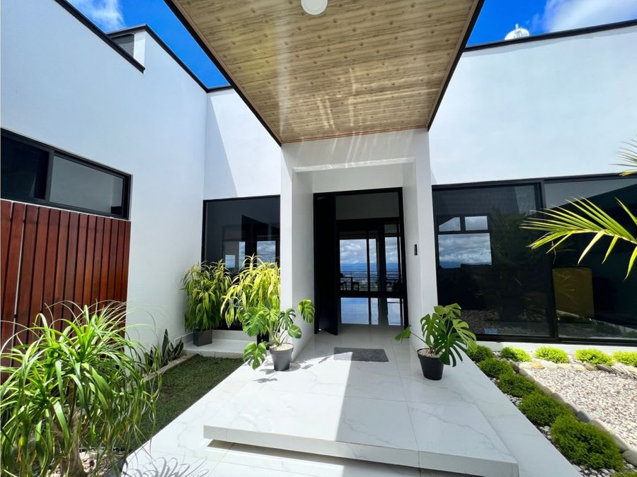 Modern and Elegant Home for Sale