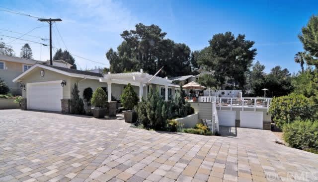 11251 Carol Wy