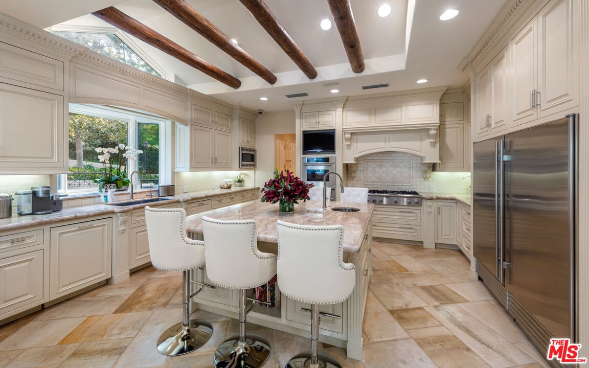Eminence Heights