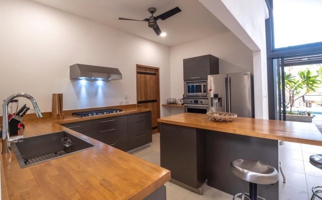 Tropical Gated Home with Pool, Jaco, Puntarenas