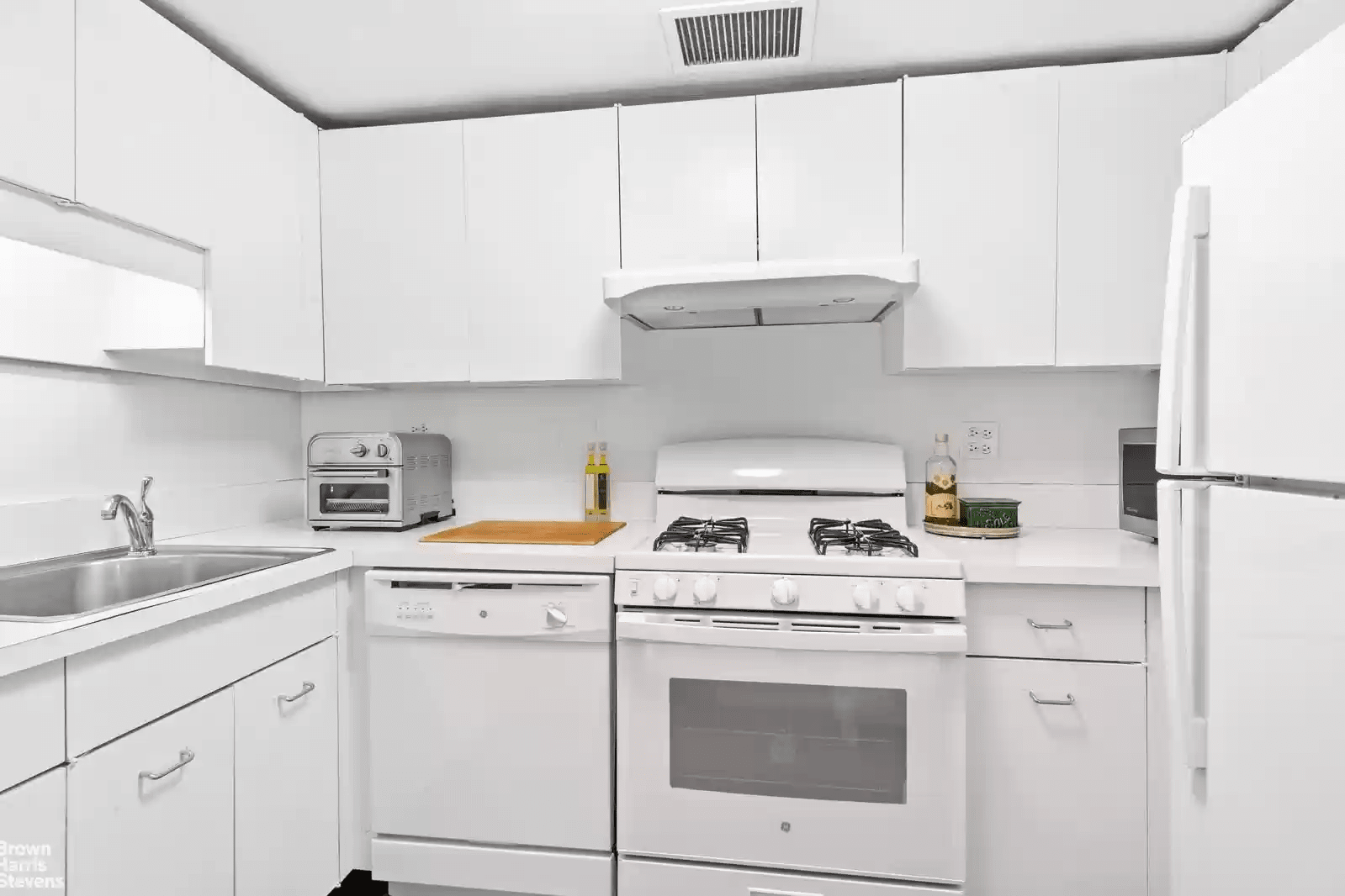 27 E 65th Street Unit: 11C