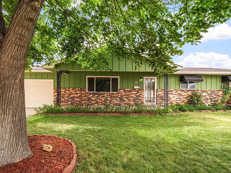 19 Cornell Cir