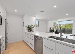 507 Orlando Ave, Unit 301