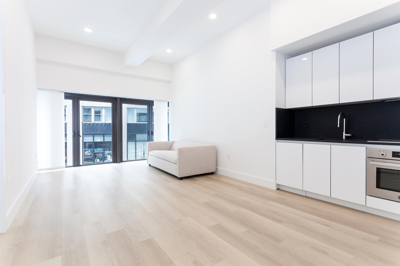 180 Water Street, Apt M6