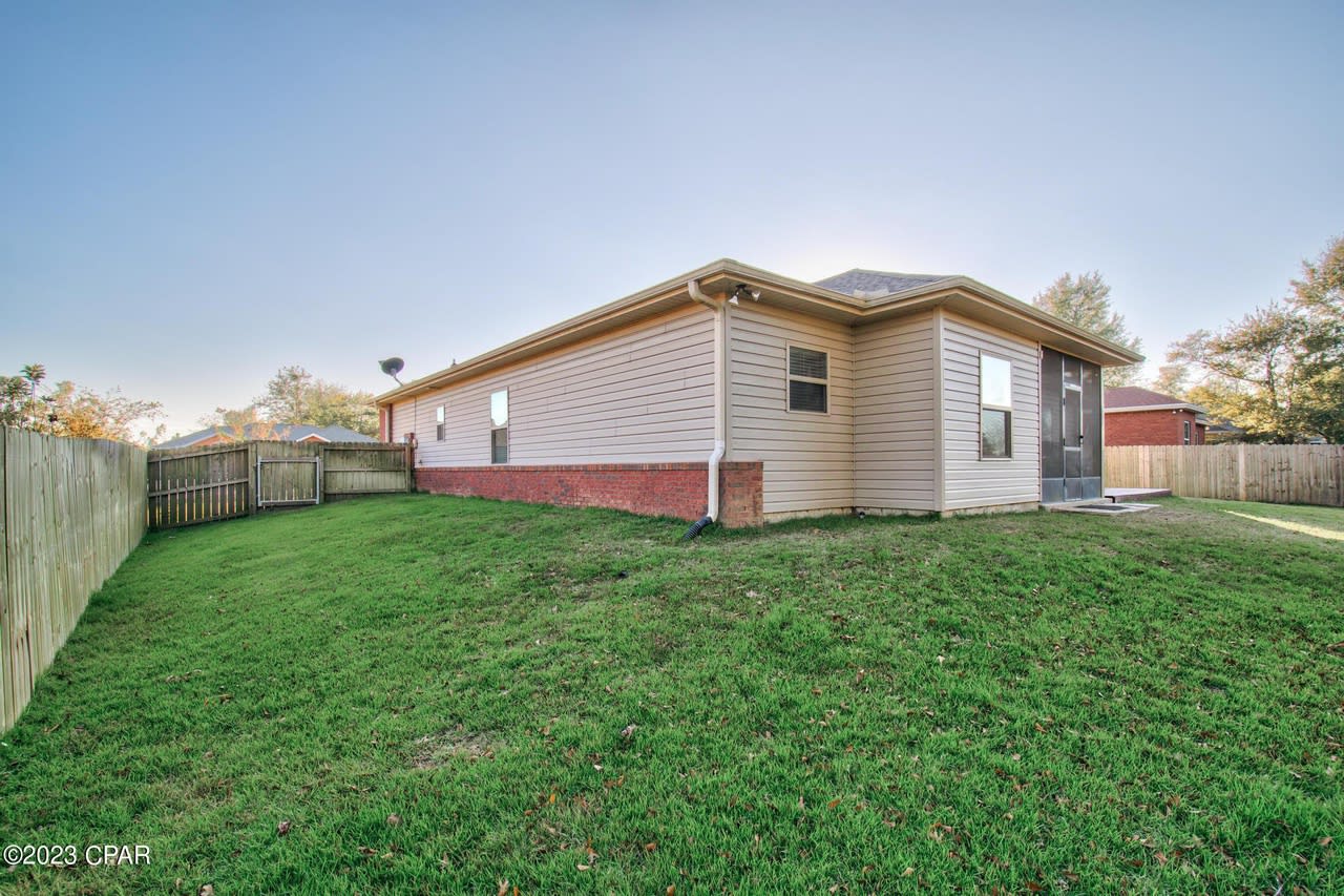 5612 DUNE CREEK Trail