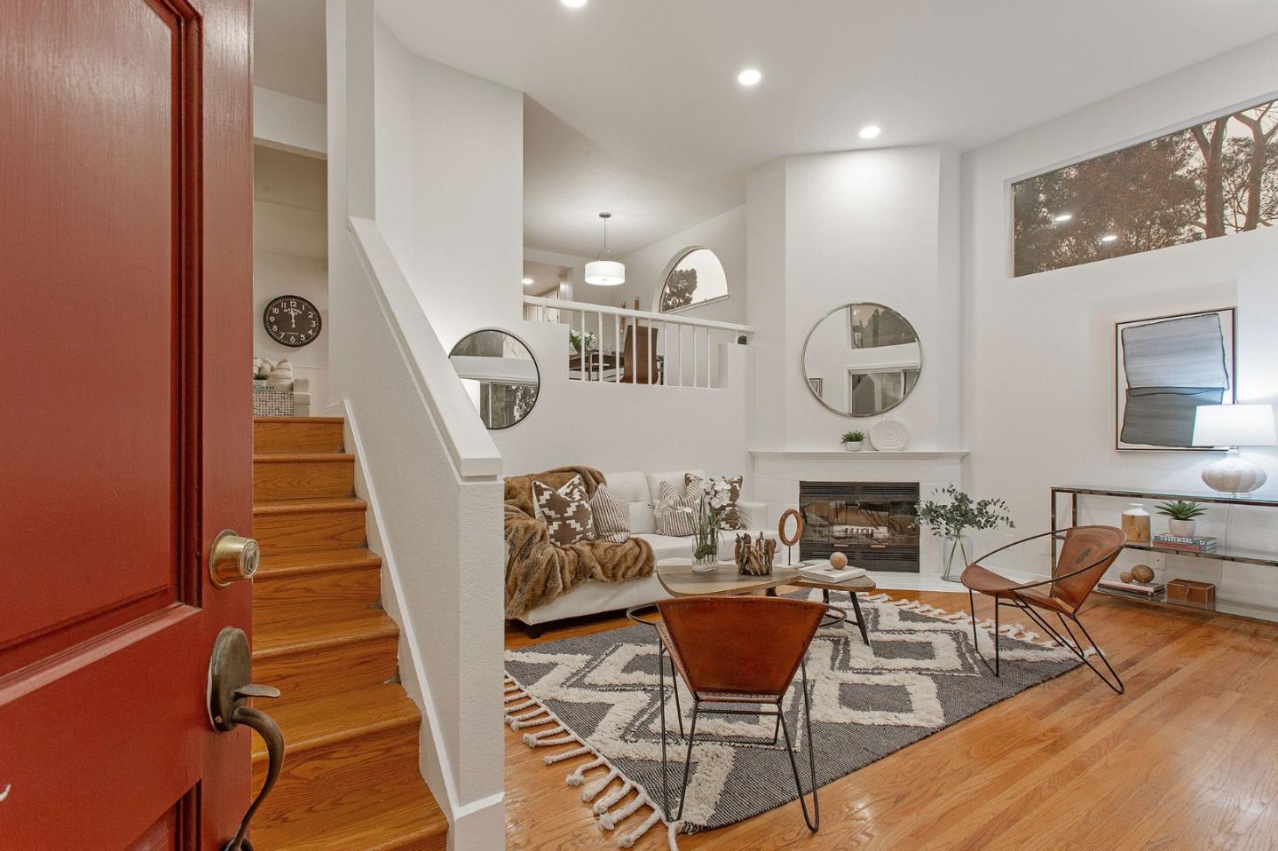 844 Portwalk Pl