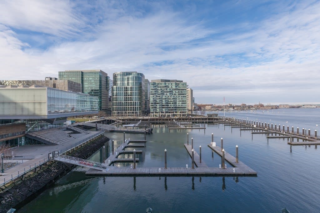 300 Pier 4 Blvd #5B