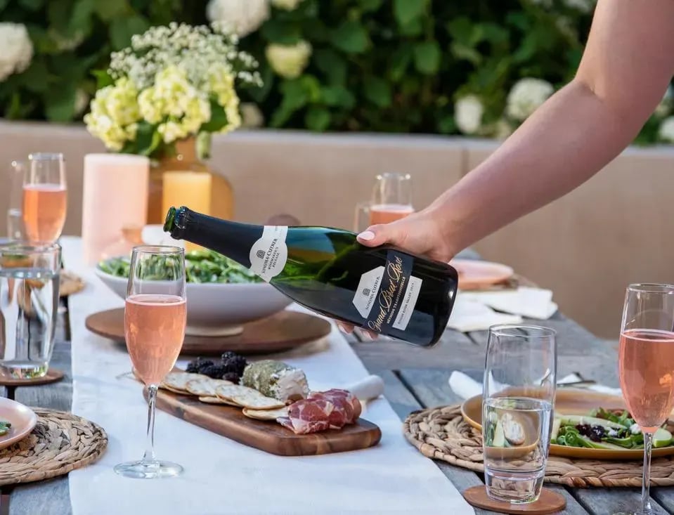 5 Expert Tips For Pairing Sparkling Wine And Food