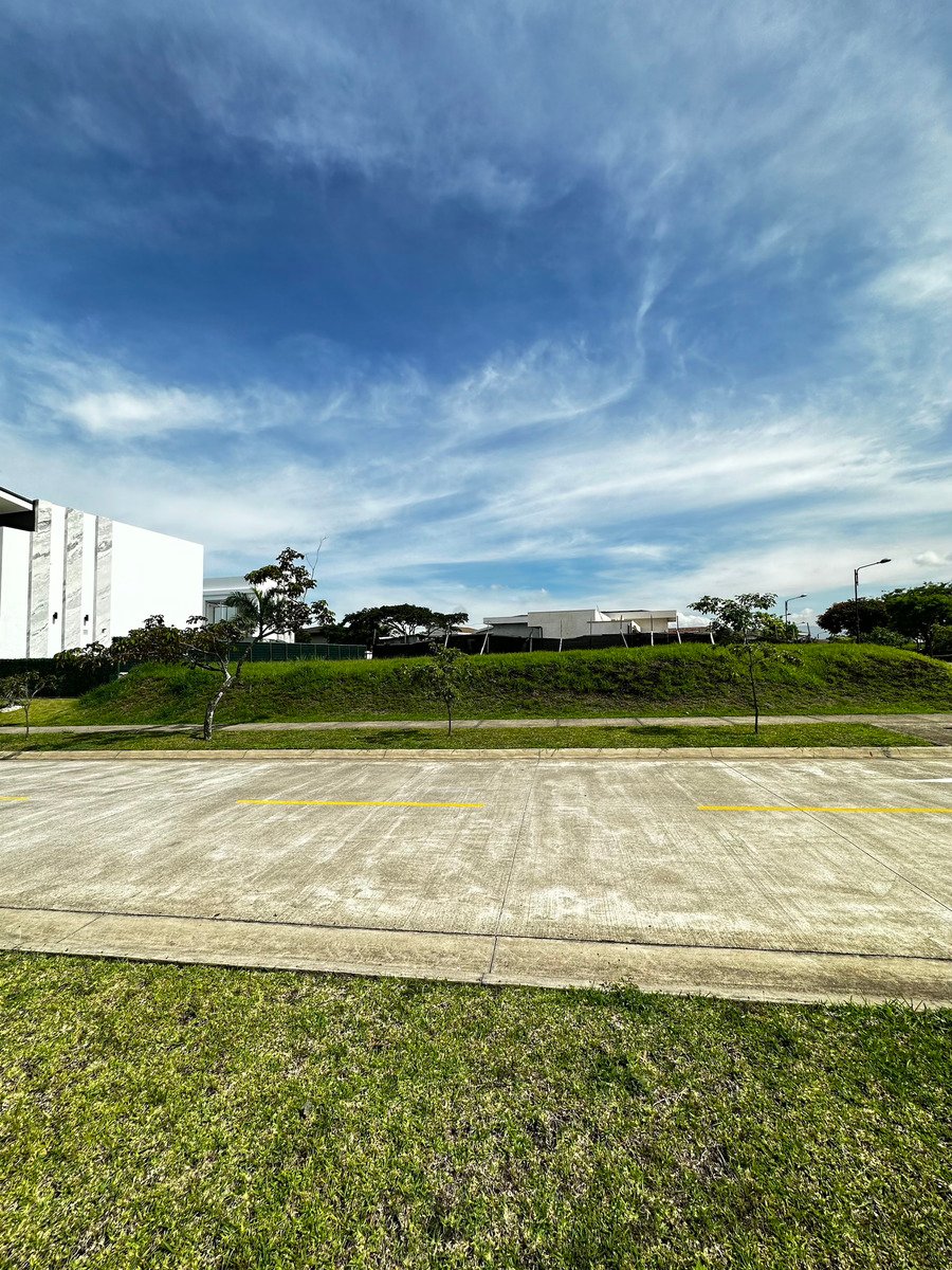 Flat Gated Community Lot, Alajuela
