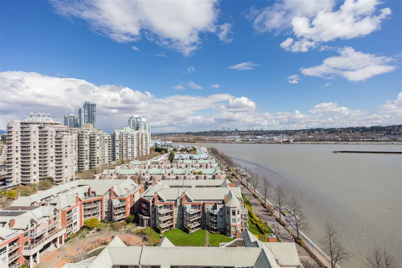 1603-1250 Quayside Dr