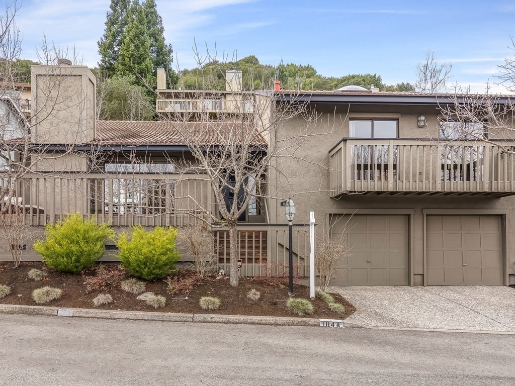 1844 Saint Andrews Drive | Represented Sellers | March 2021