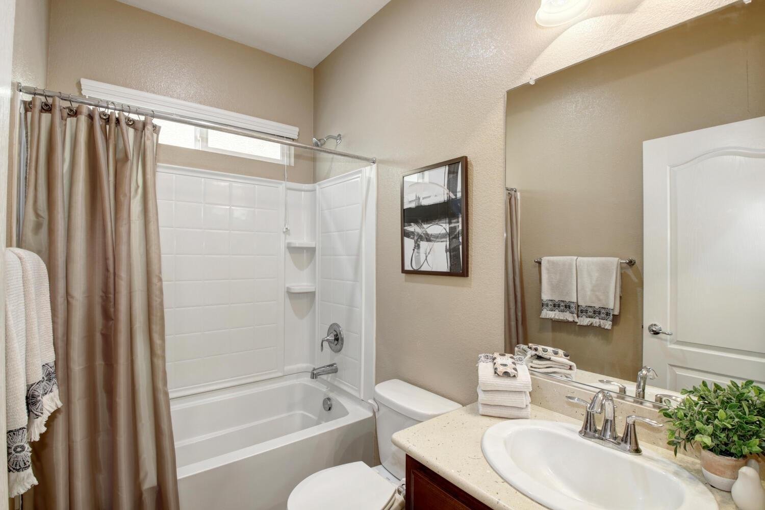 1342 Newton Dr