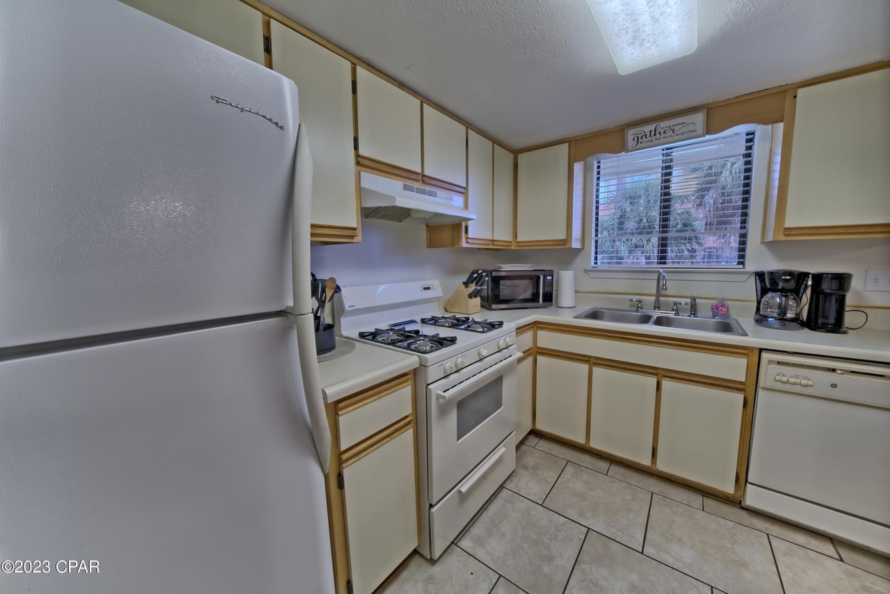 122 White Sandy Drive