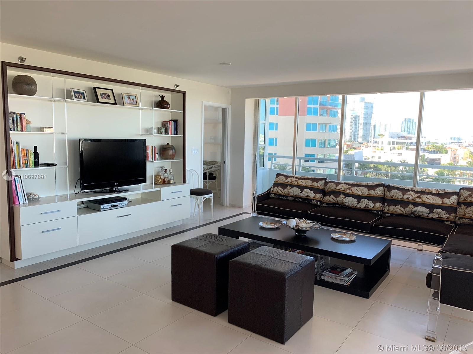 South Pointe Tower 810