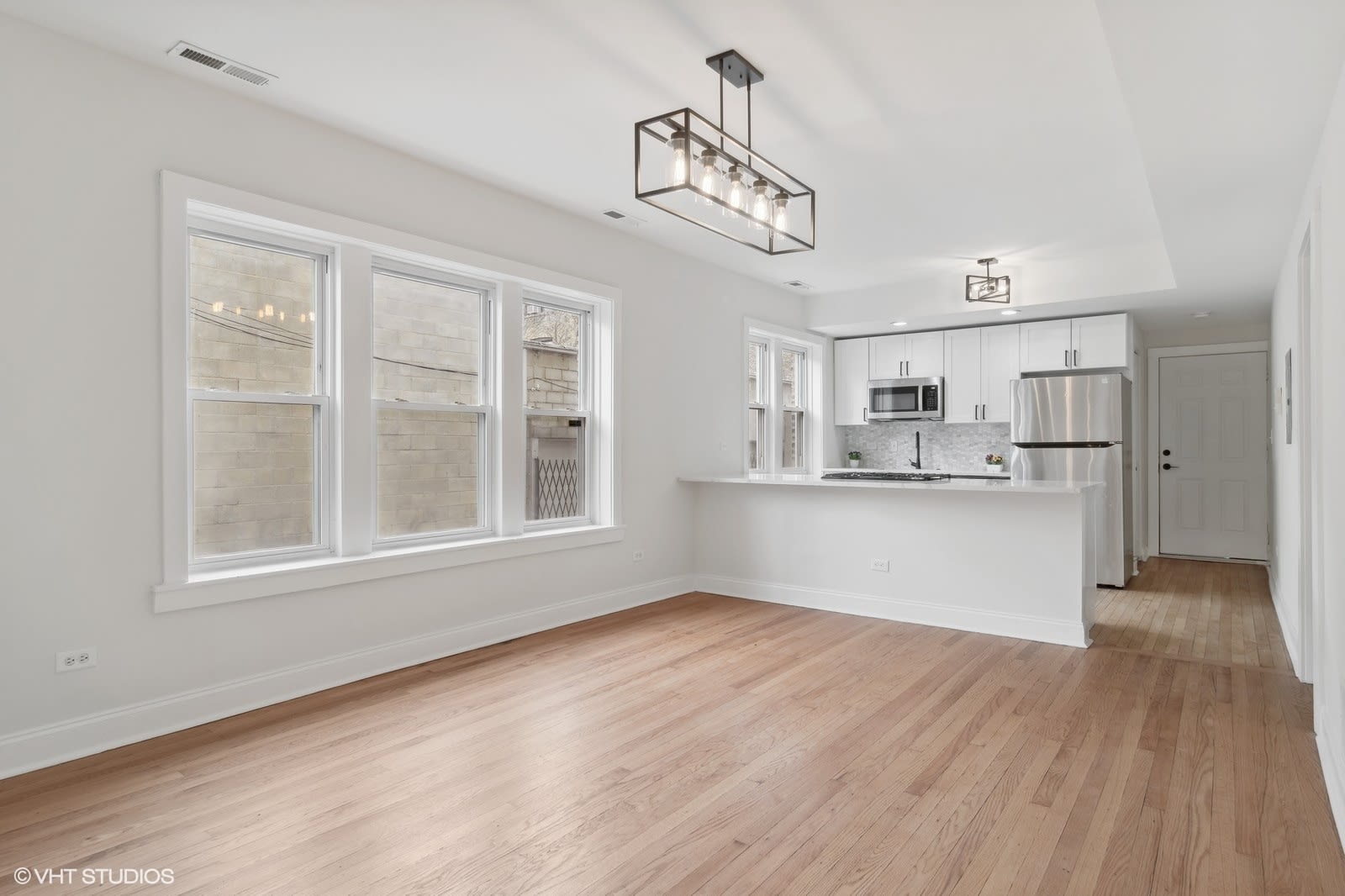 Private Address Unit 1E, Chicago, IL 60625