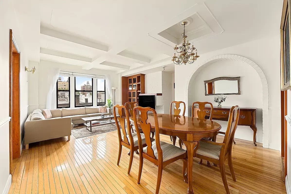 30 West 90th Street Unit: 6D