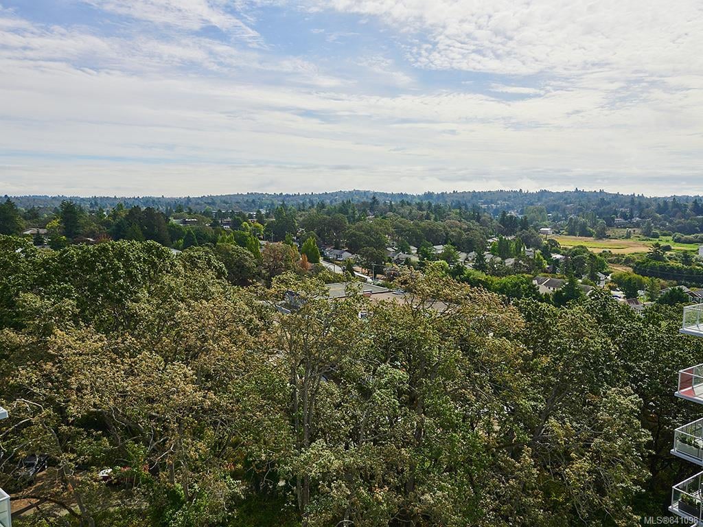 703-4011 Rainbow Hill Lane, Saanich