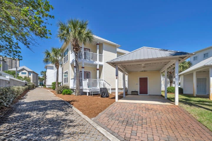 47 Gulfside Way