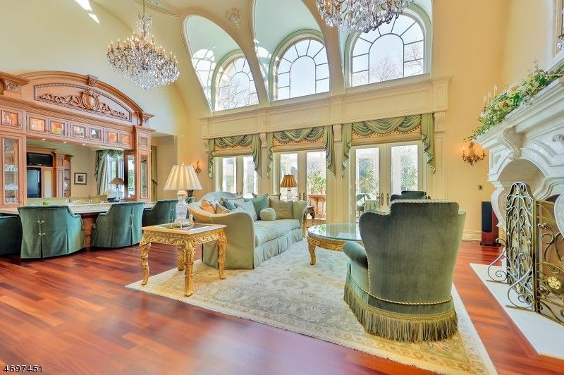20 Woods Ln