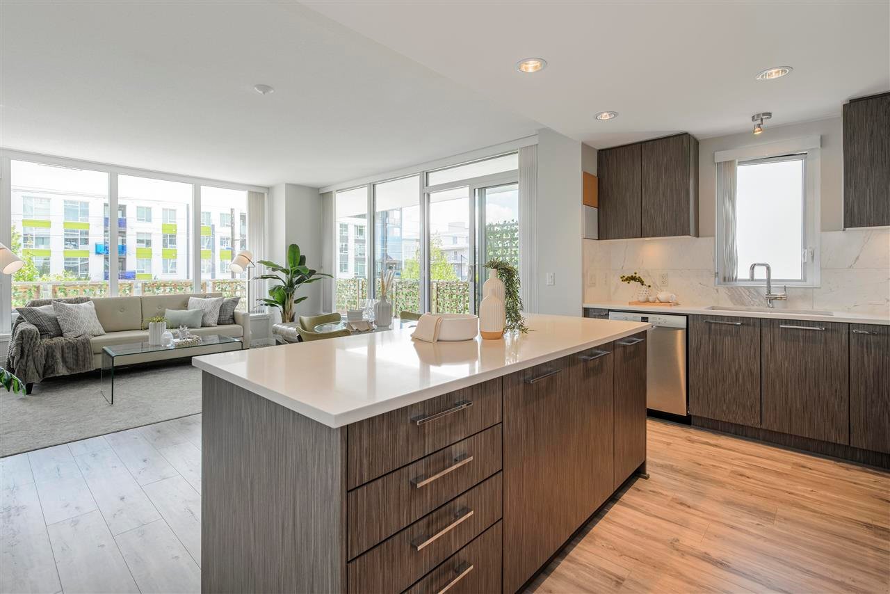 205-3281 E Kent Ave North Ave