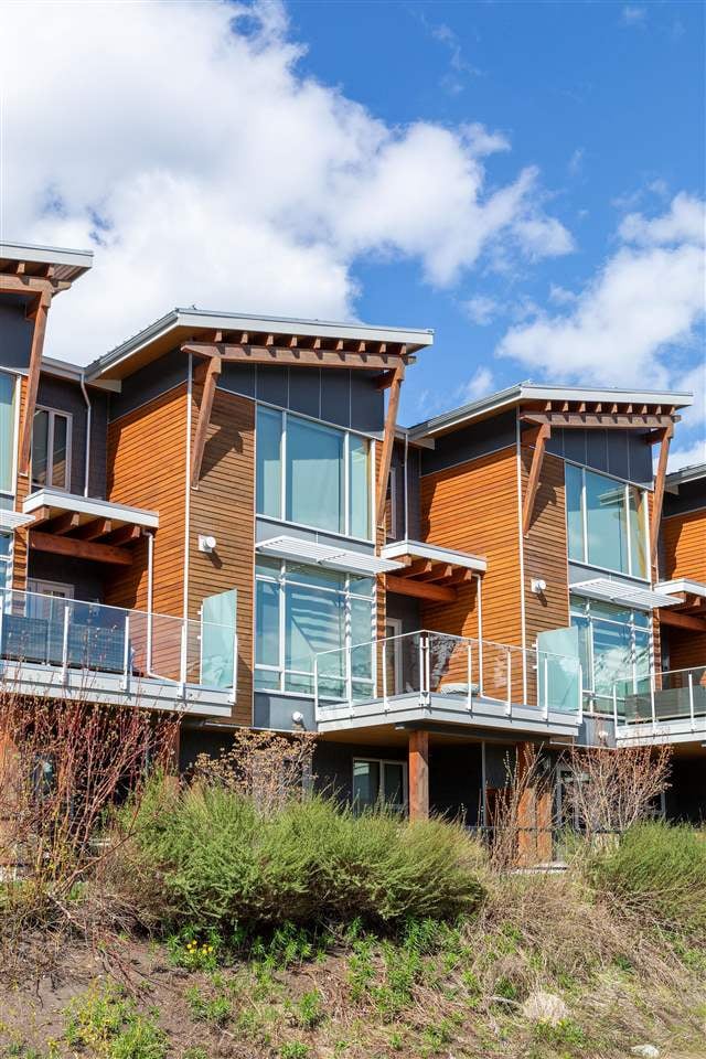 8-8400 Ashleigh Mcivor Dr