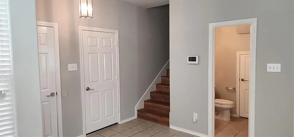 2748 Maybrook Hollow Ln