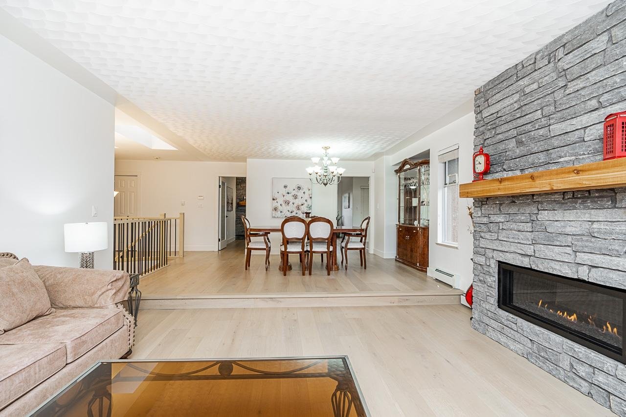 14359 90a Ave