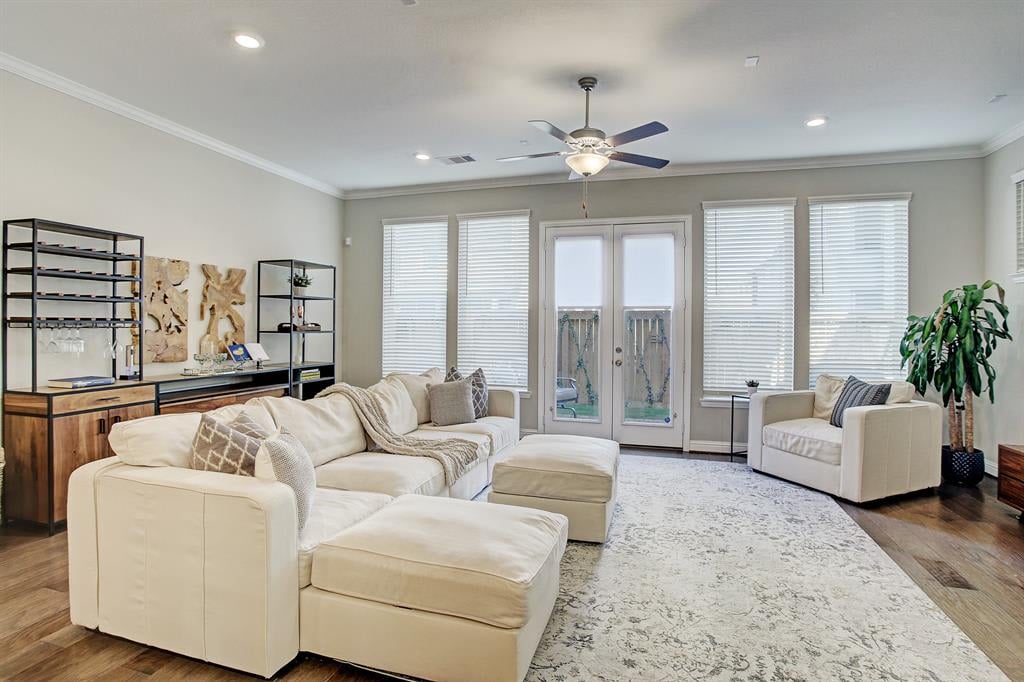 3614 Golf Dr