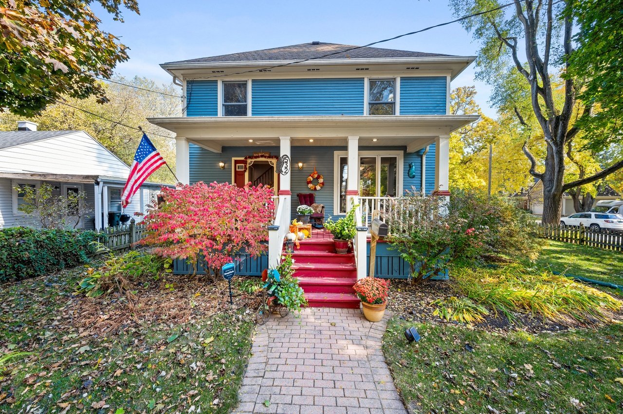 532 S Van Buren St