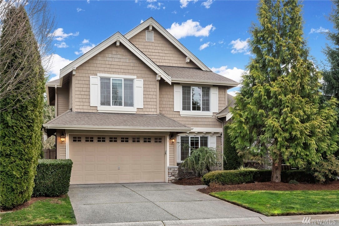 918 274th Pl SE