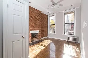 699 Park Ave Apt: 2