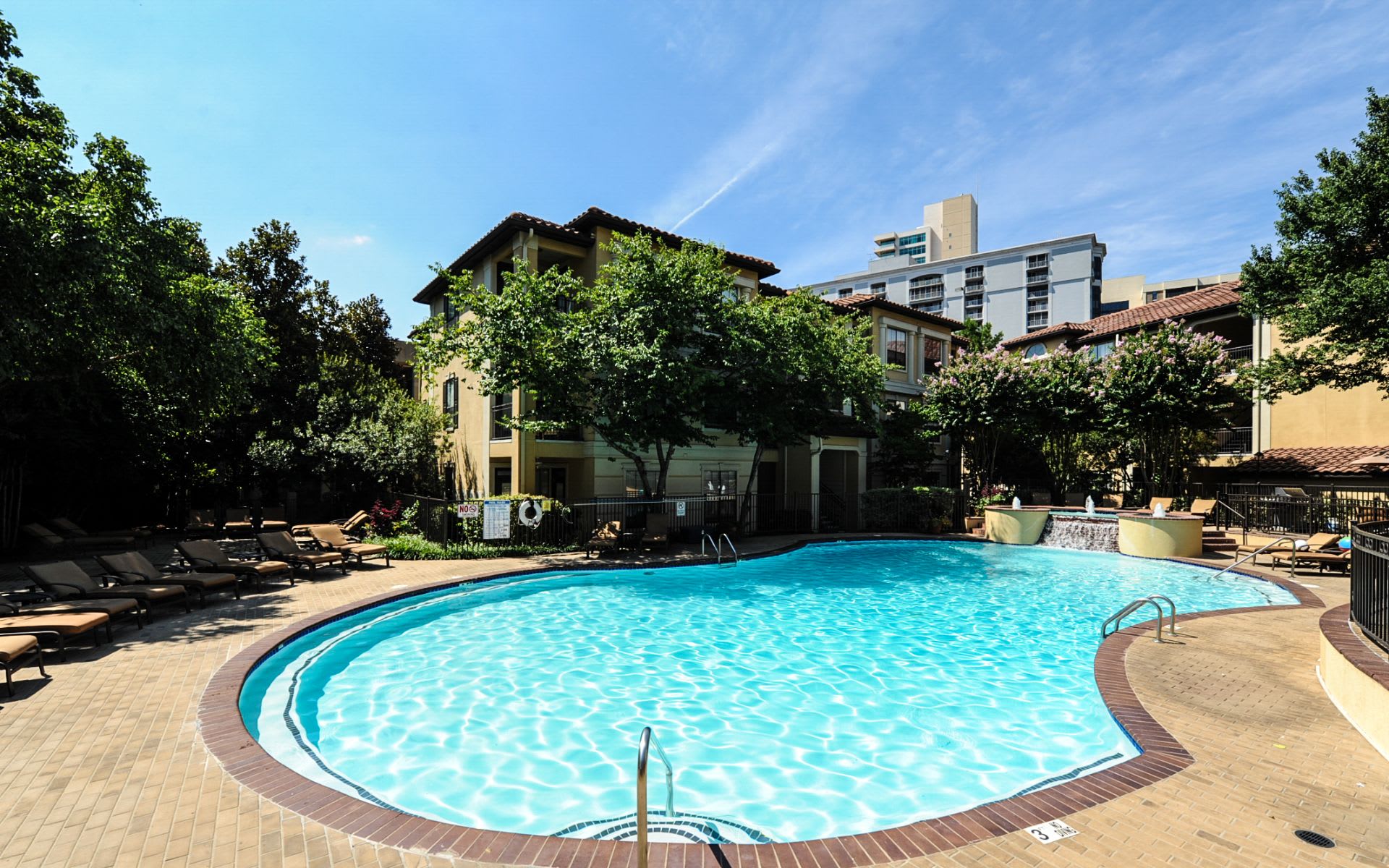 3777 Peachtree Road NE Unit: 924