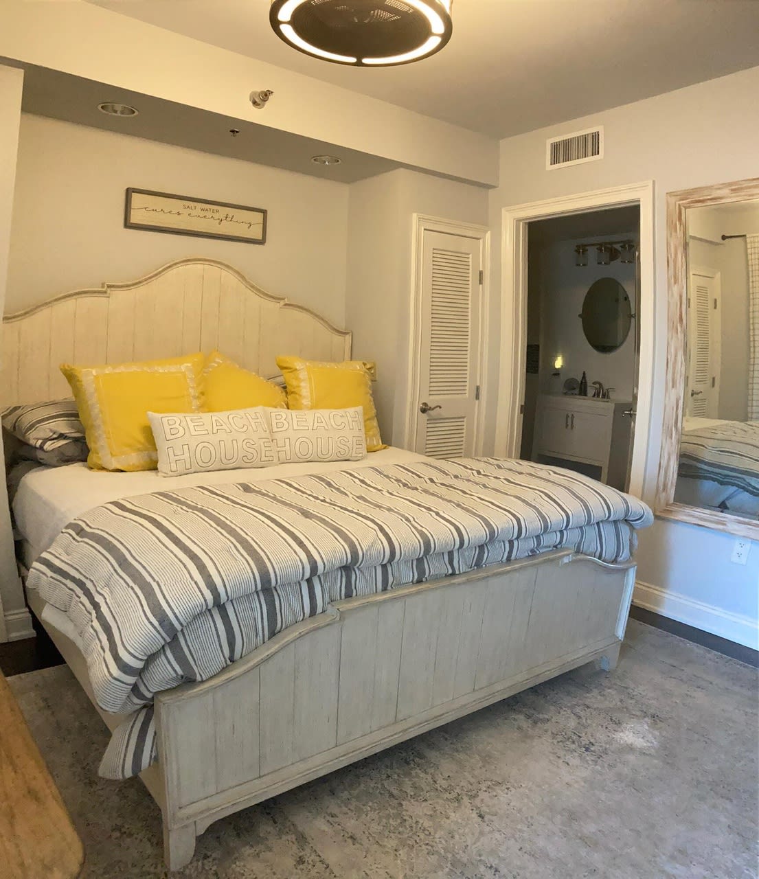 114 Carillon Market Street Unit 201