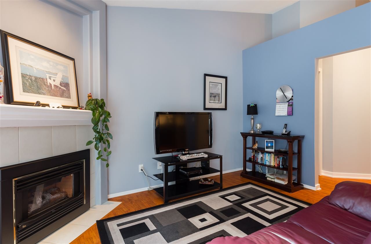151-101 Parkside Dr
