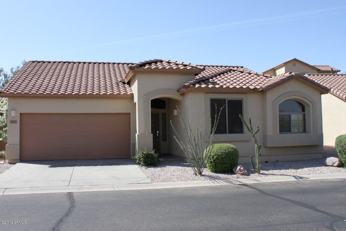 9507 E Placer Drive