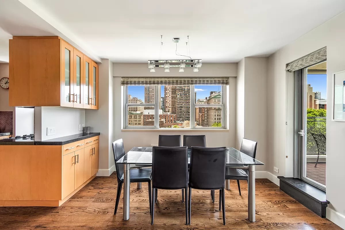 2 Fifth Avenue Unit: 10F