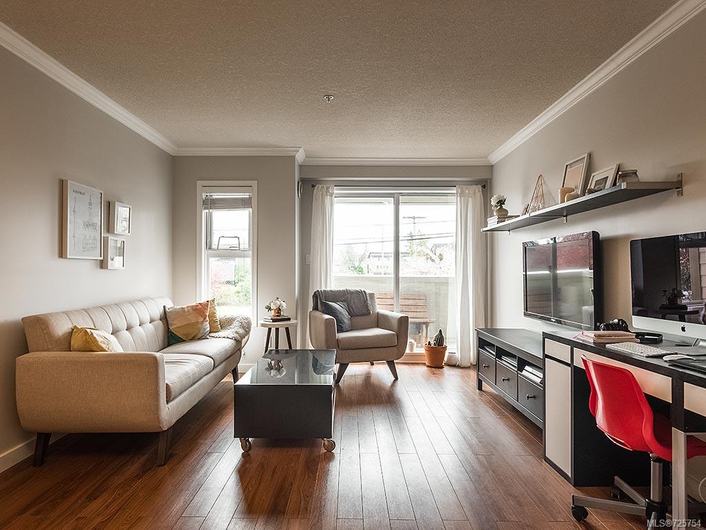 202-1536 Hillside Ave