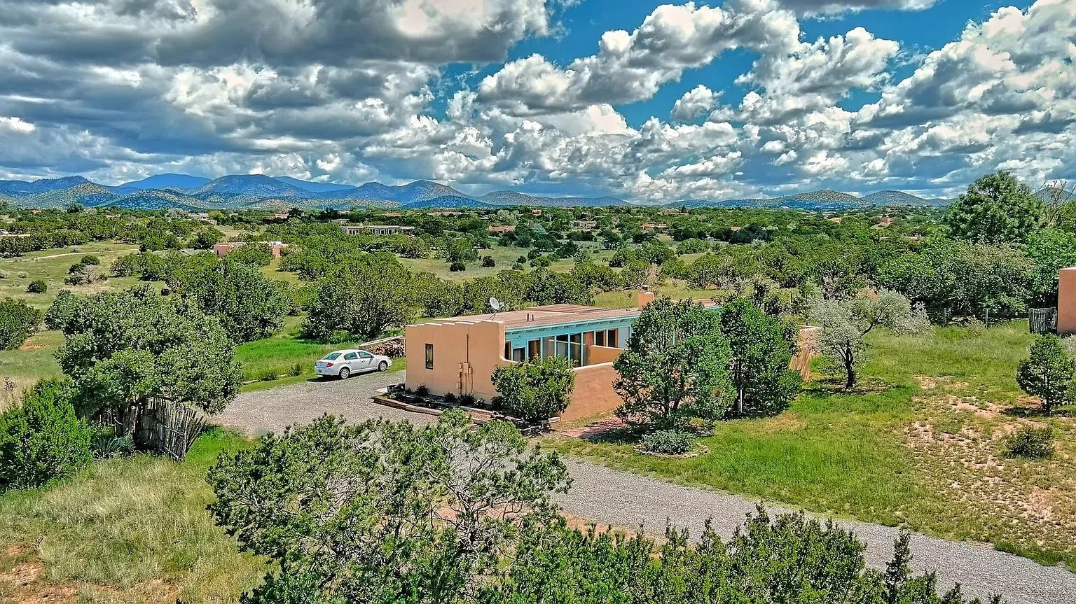 28 Alondra Rd