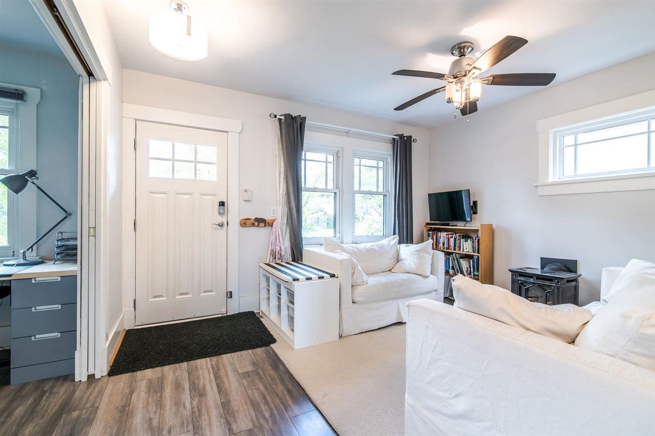 3438 Pandora St