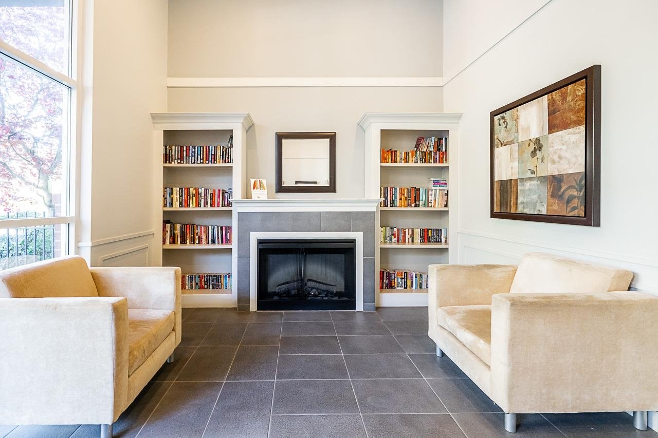 401-2468 Atkins Ave