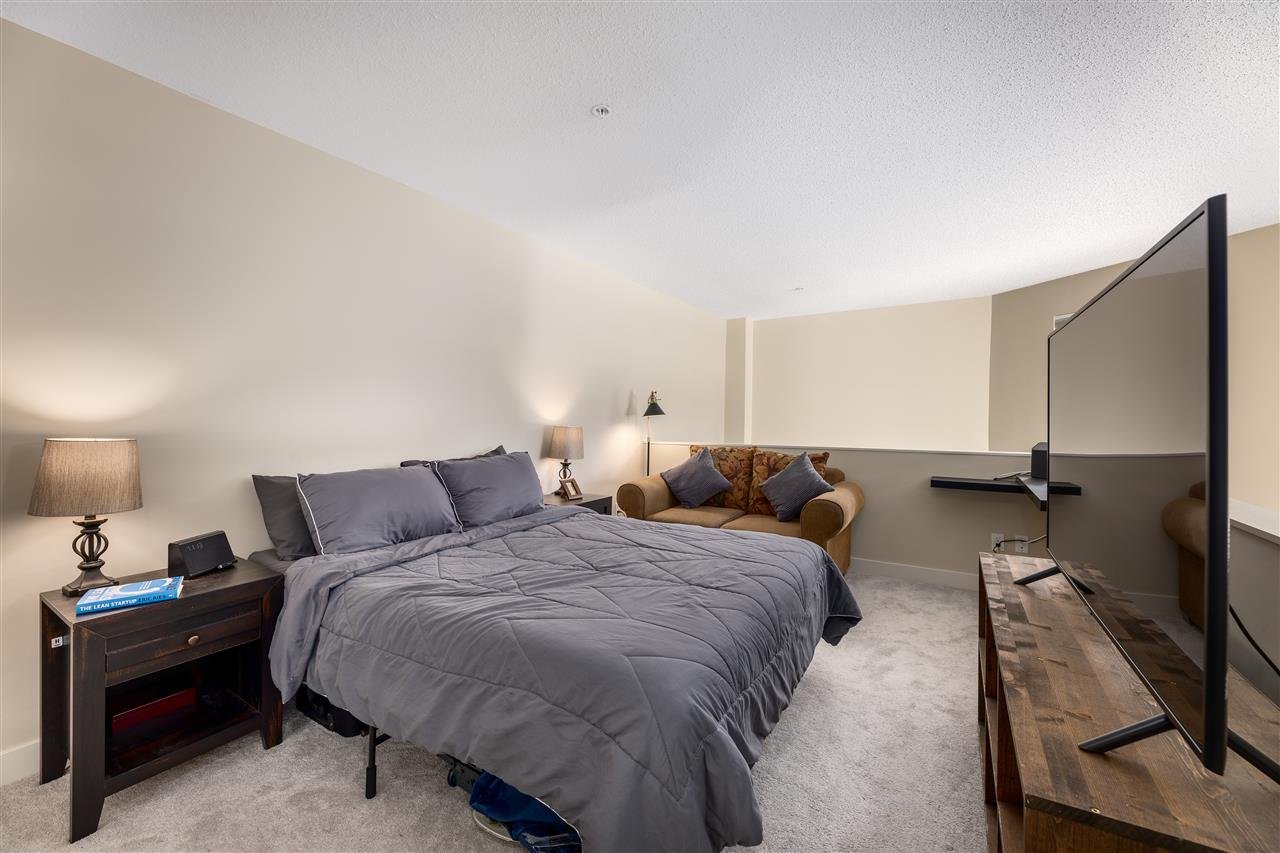 431-10838 City Pkwy