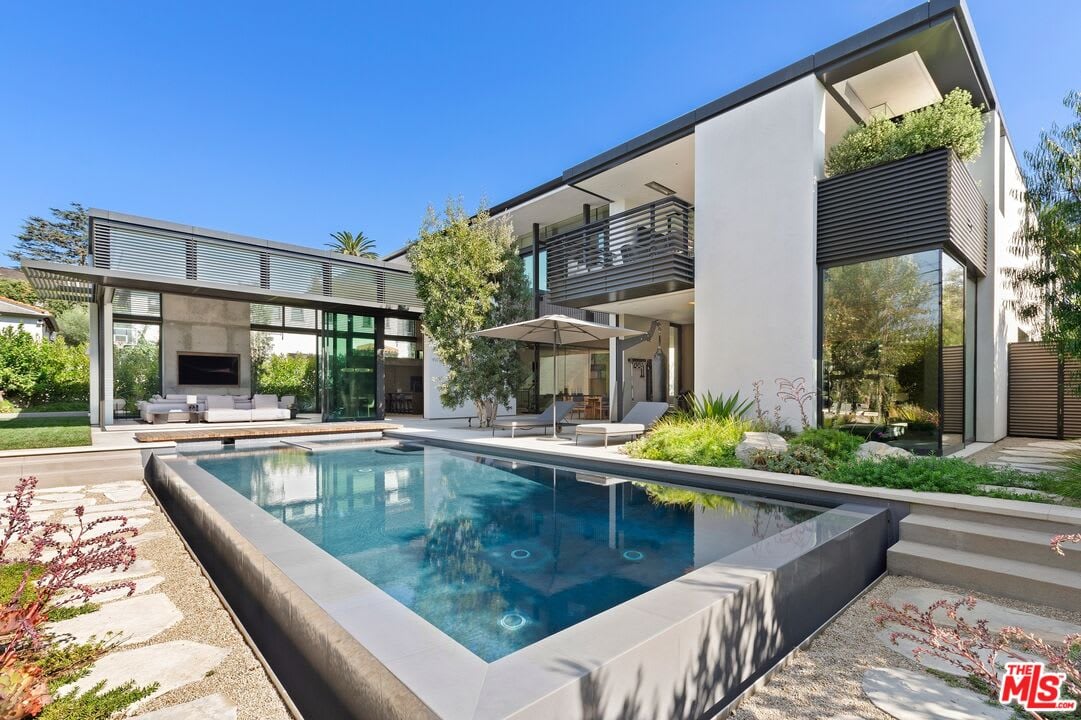 Luxe Estate